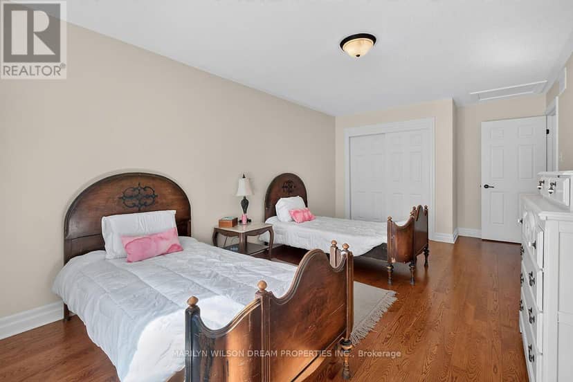 448 Rahul Crescent — photo 35 of 40