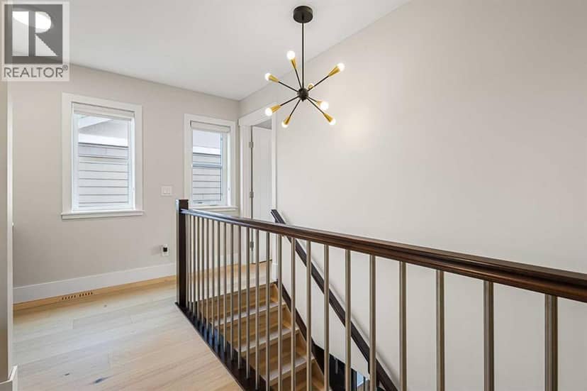 3804 Sarcee Road SW — photo 20 of 40