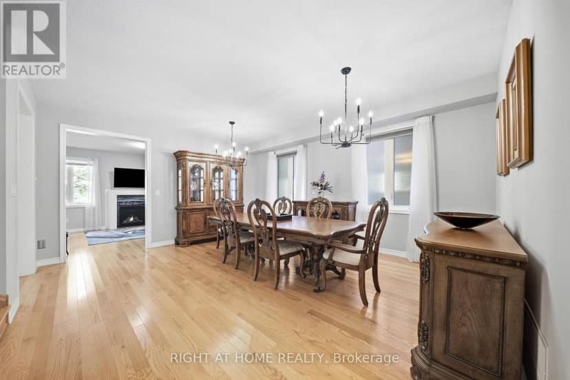66 Betty May Crescent — photo 7 of 40