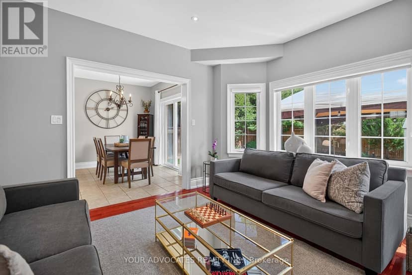 228 Twin Hills Crescent — photo 13 of 33