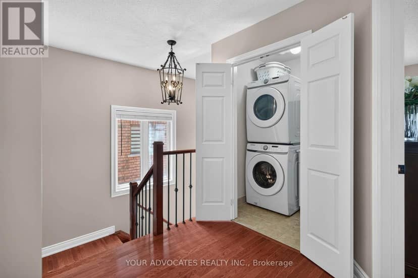 228 Twin Hills Crescent — photo 26 of 33
