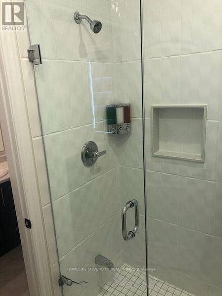 124 Kirby Avenue — photo 12 of 12