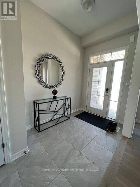 124 Kirby Avenue — photo 2 of 12
