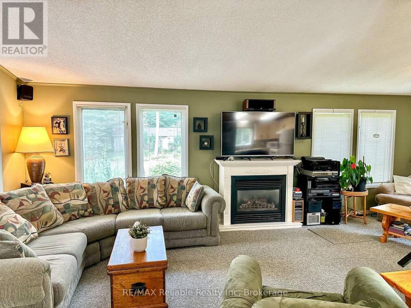 118 Tamarack Drive — photo 14 of 40