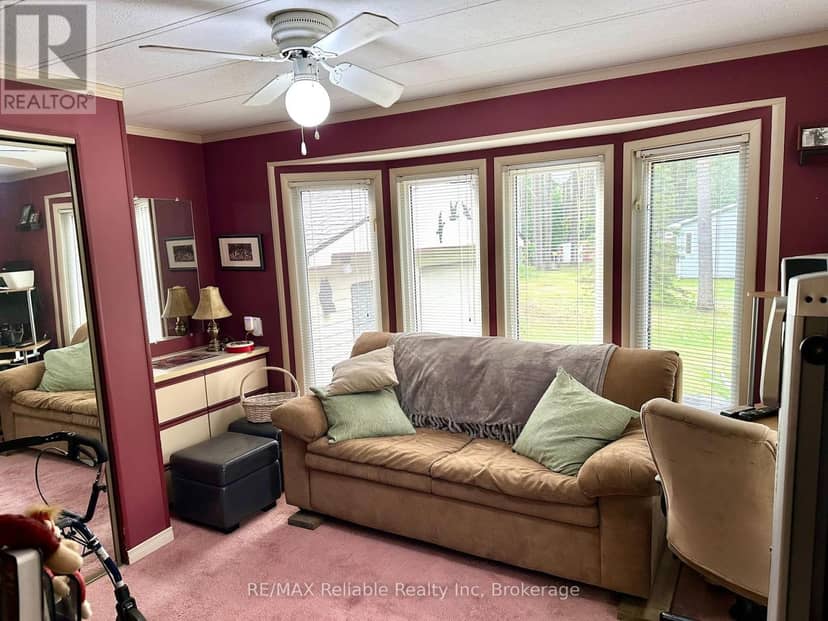 118 Tamarack Drive — photo 34 of 40