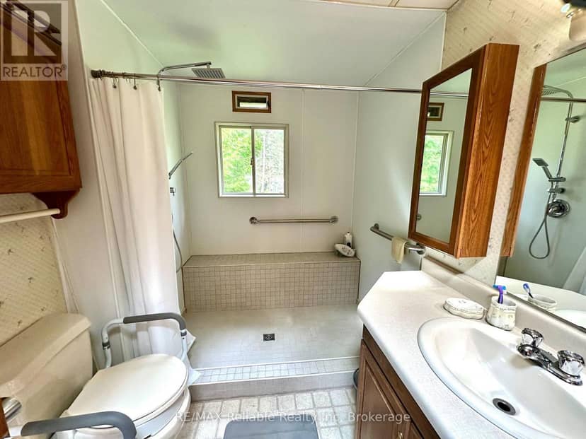 118 Tamarack Drive — photo 31 of 40