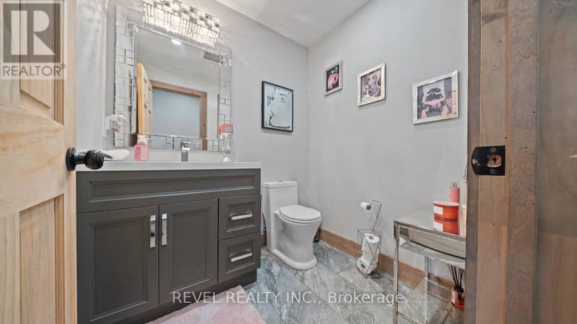 6 Kings Lane — photo 21 of 40