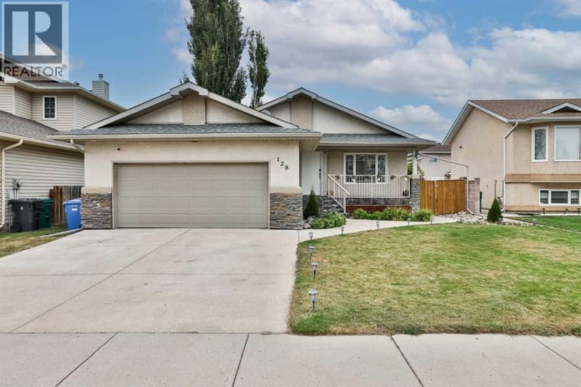 128 Cougar Road N, Lethbridge