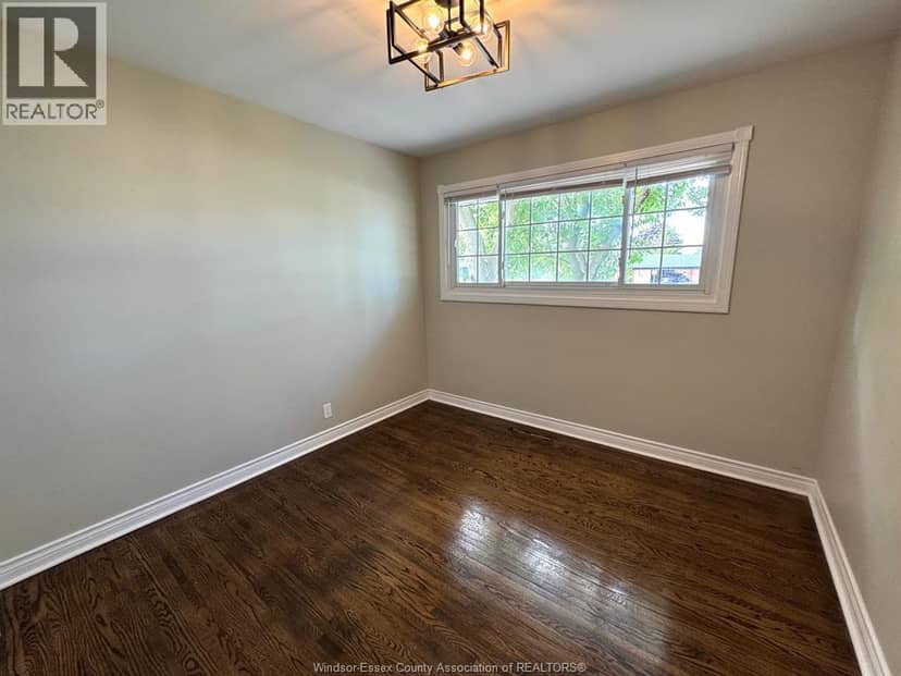 8177 RIVERSIDE DRIVE East — photo 16 of 40