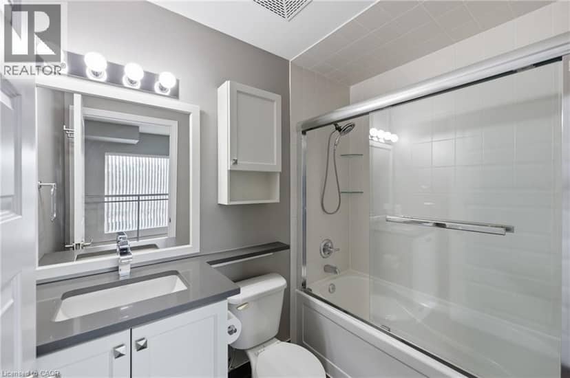 215 E QUEEN Street E Unit# 225 — photo 16 of 26