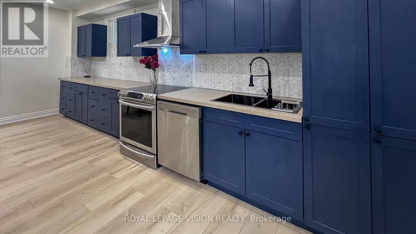 15 Shade Street — photo 12 of 32
