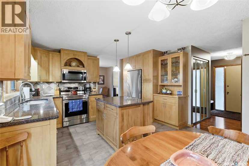 2654 Kliman CRESCENT — photo 16 of 40