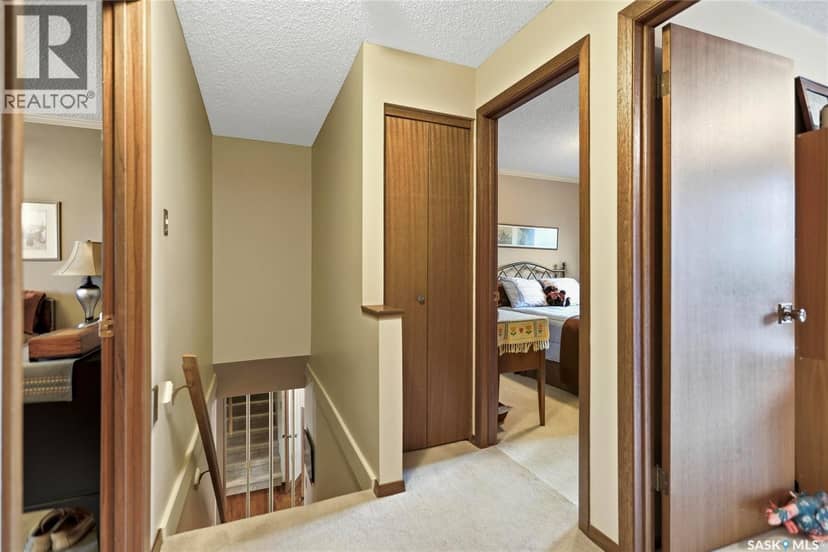 2654 Kliman CRESCENT — photo 26 of 40