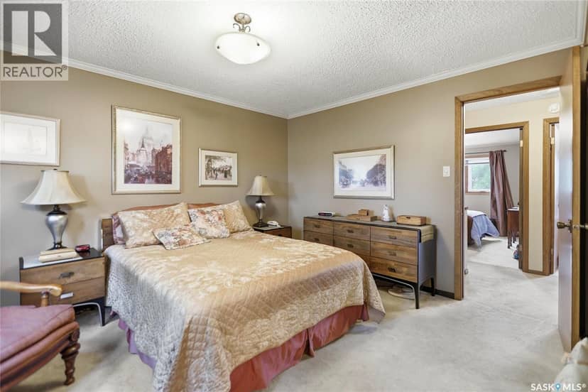 2654 Kliman CRESCENT — photo 28 of 40