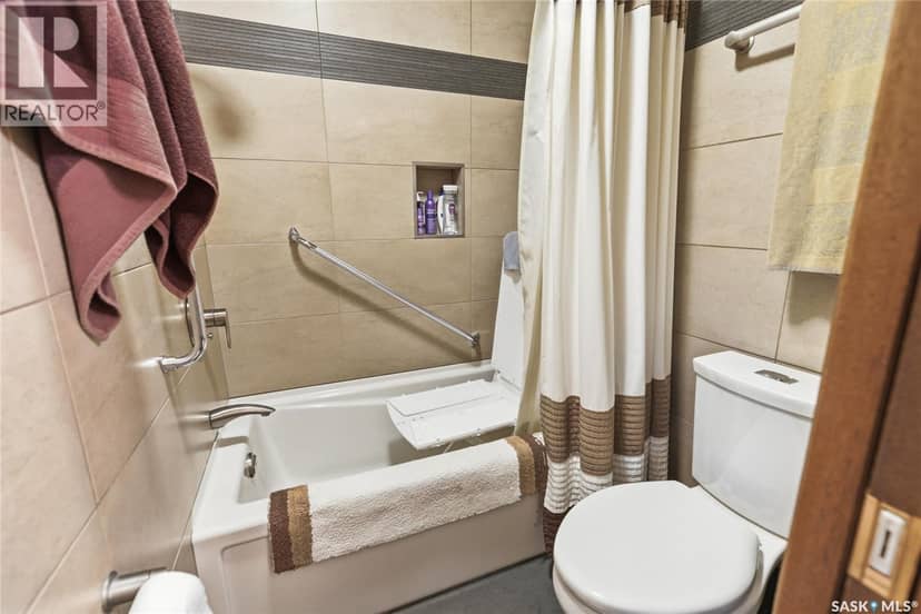 2654 Kliman CRESCENT — photo 31 of 40