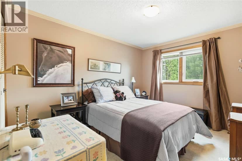 2654 Kliman CRESCENT — photo 32 of 40