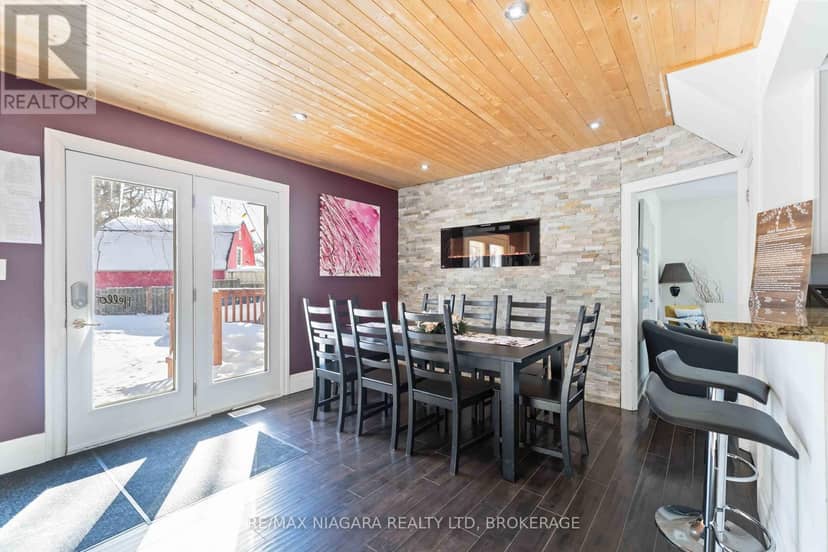 1459 Niagara Stone Road — photo 15 of 35