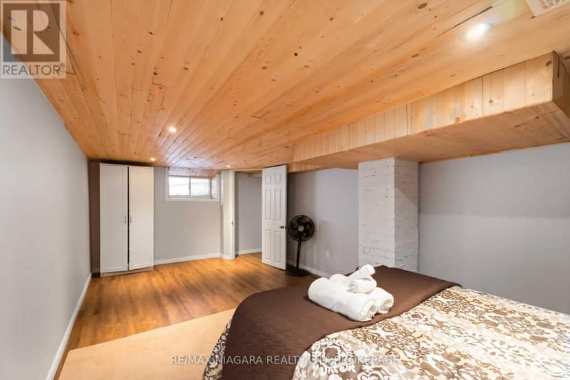 1459 Niagara Stone Road — photo 33 of 35