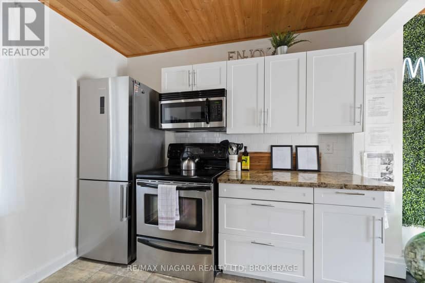 1459 Niagara Stone Road — photo 9 of 35