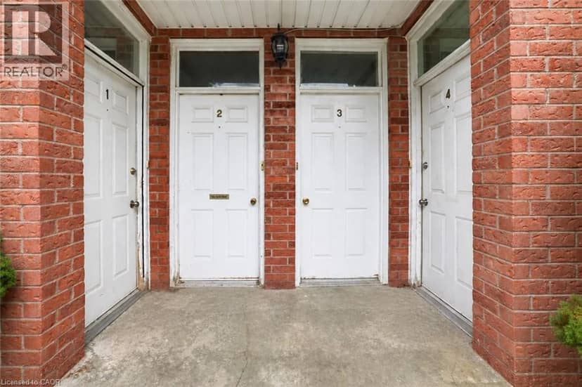 26 RENFREW Street E, Caledonia, photo 4