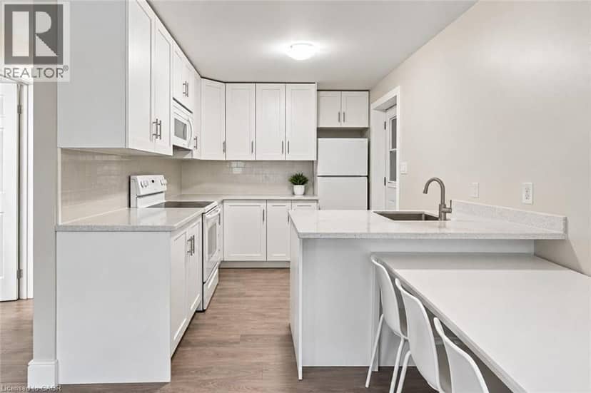 26 RENFREW Street E — photo 27 of 40
