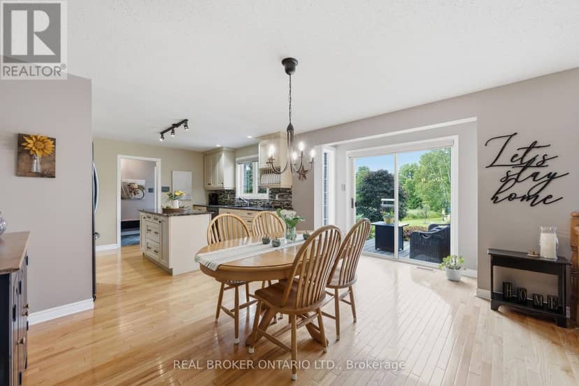 10532 Main Street — photo 13 of 40
