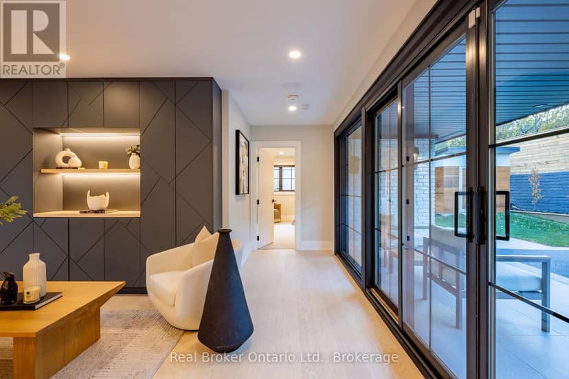 841 Danforth Place — photo 14 of 40