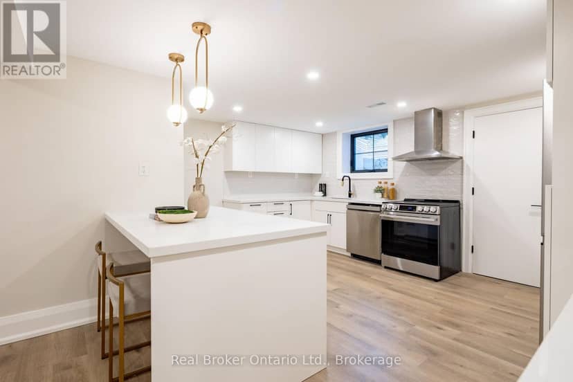 841 Danforth Place — photo 31 of 40