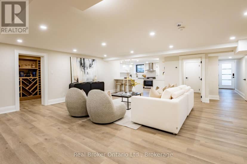 841 Danforth Place — photo 34 of 40