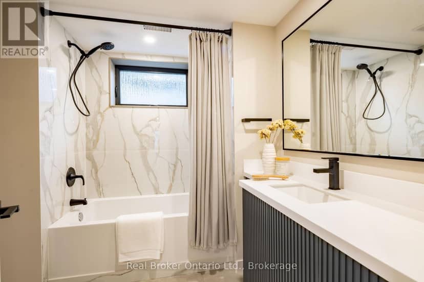 841 Danforth Place — photo 37 of 40