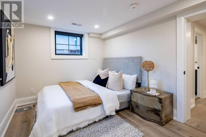 841 Danforth Place — photo 38 of 40
