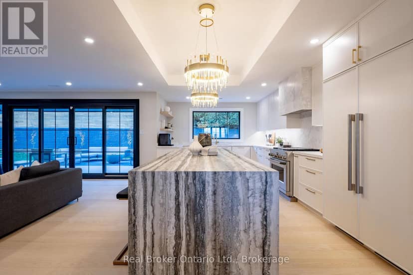 841 Danforth Place — photo 7 of 40