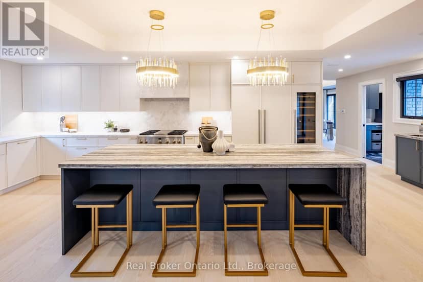 841 Danforth Place — photo 9 of 40