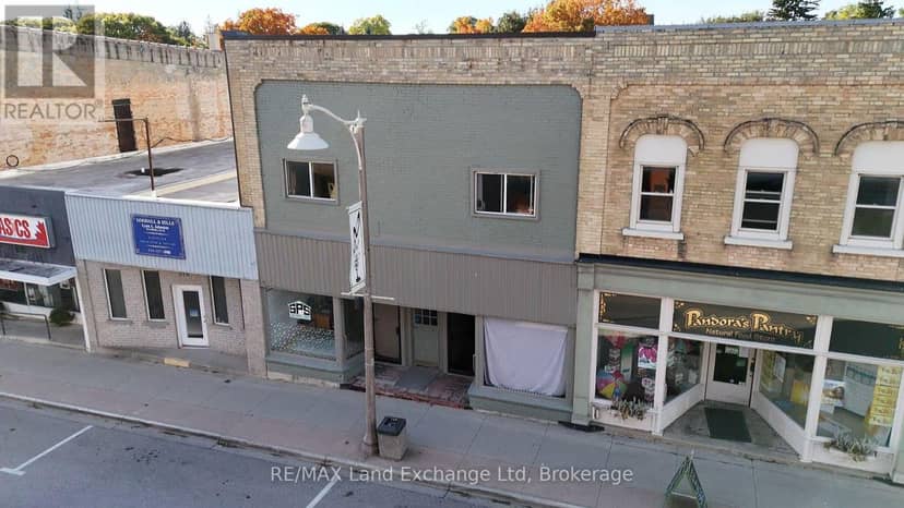 218-220 Josephine Street, North Huron, photo 2