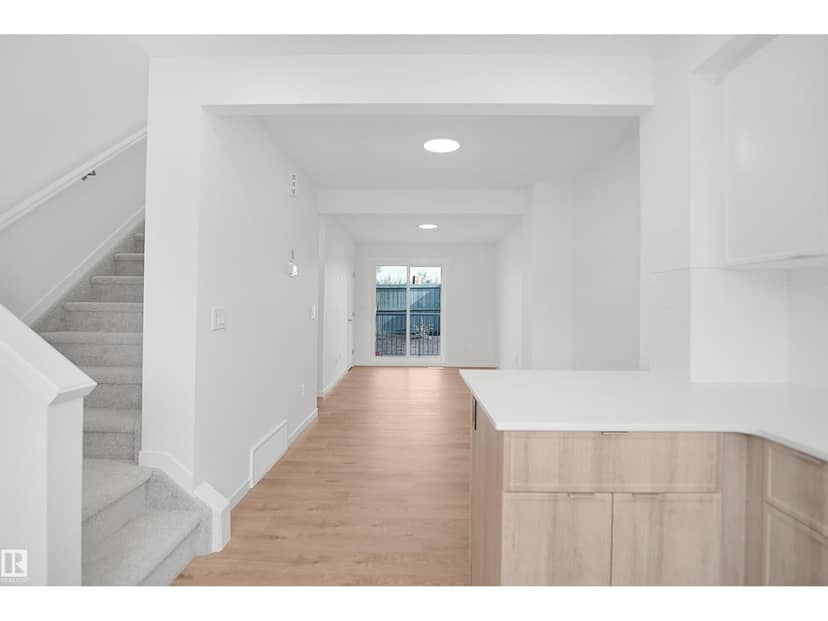 #31 531 Merlin Landing Ld NW — photo 10 of 25