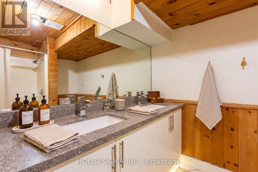 33 College Crescent — photo 17 of 22