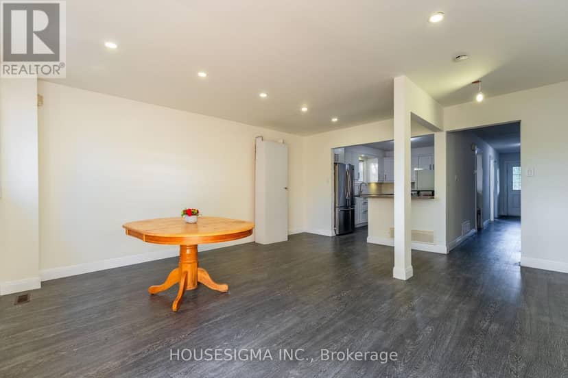 33 College Crescent — photo 6 of 22