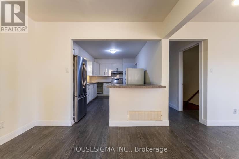 33 College Crescent — photo 7 of 22