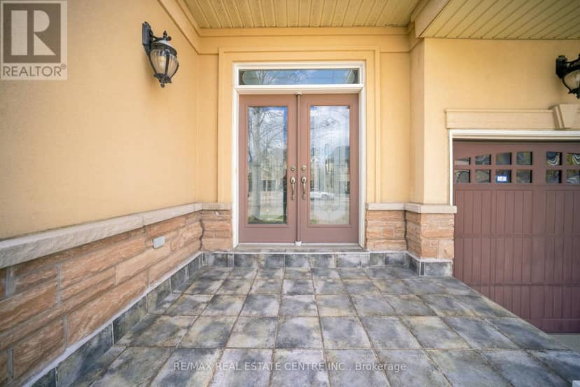 10 Eiffel Boulevard, Brampton, photo 4