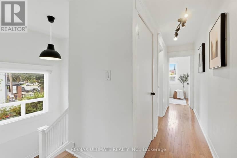 90 Rowntree Avenue — photo 12 of 35