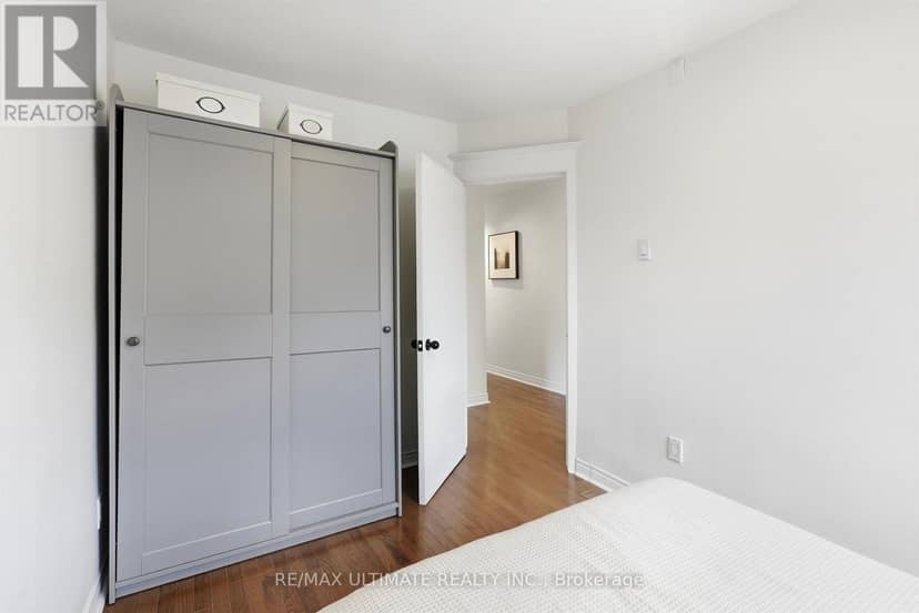 90 Rowntree Avenue — photo 14 of 35