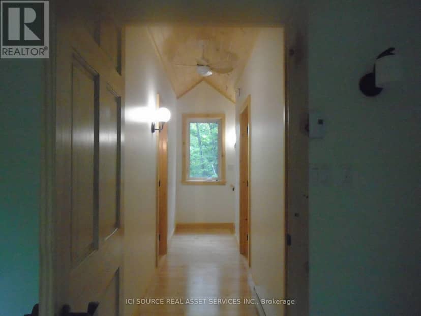 2137 Bennett Lake Road, Tay Valley, photo 2