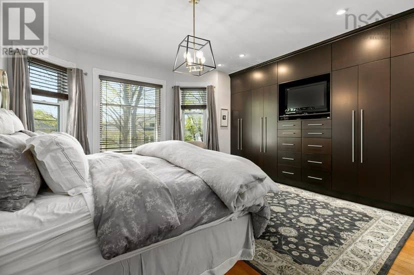 1535 Larch Street — photo 31 of 40
