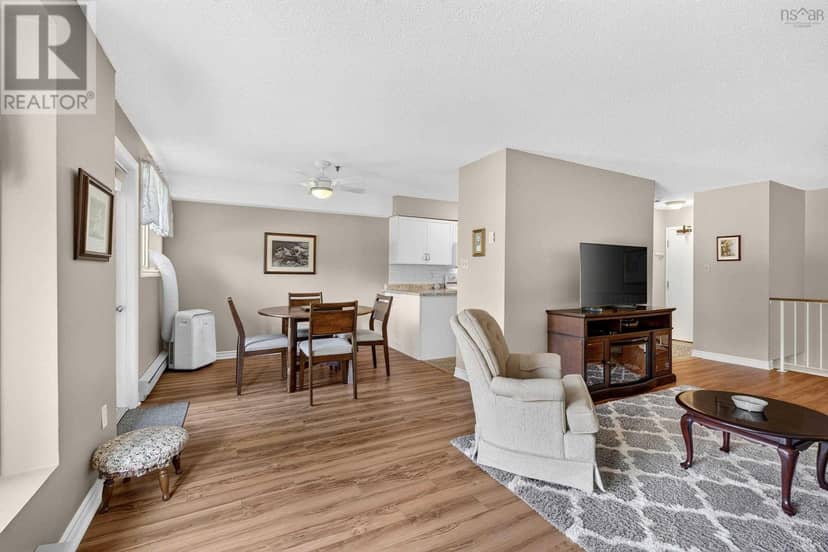 211 15 Knightsridge Drive — photo 19 of 40