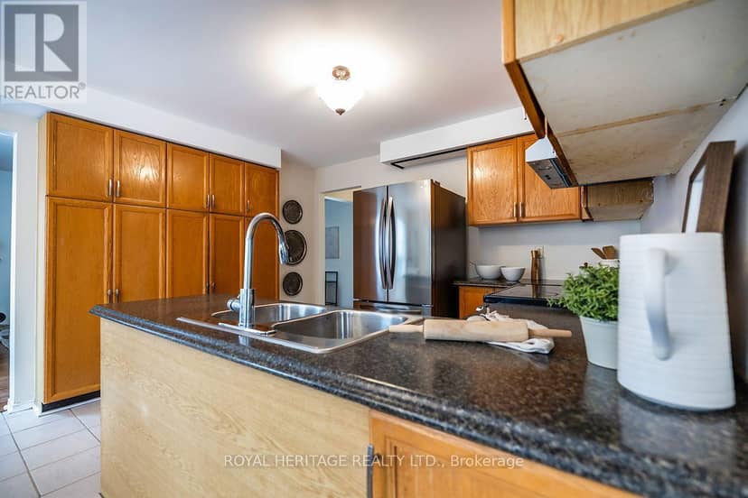 61 Forest Hts Street — photo 15 of 40