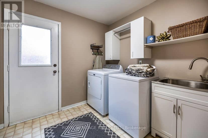 61 Forest Hts Street — photo 32 of 40