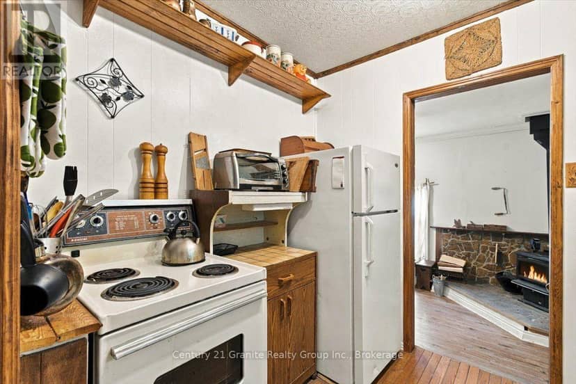 26 Riverside Court — photo 11 of 40