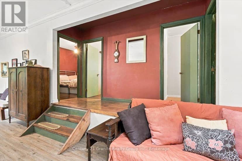 26 Riverside Court — photo 22 of 40