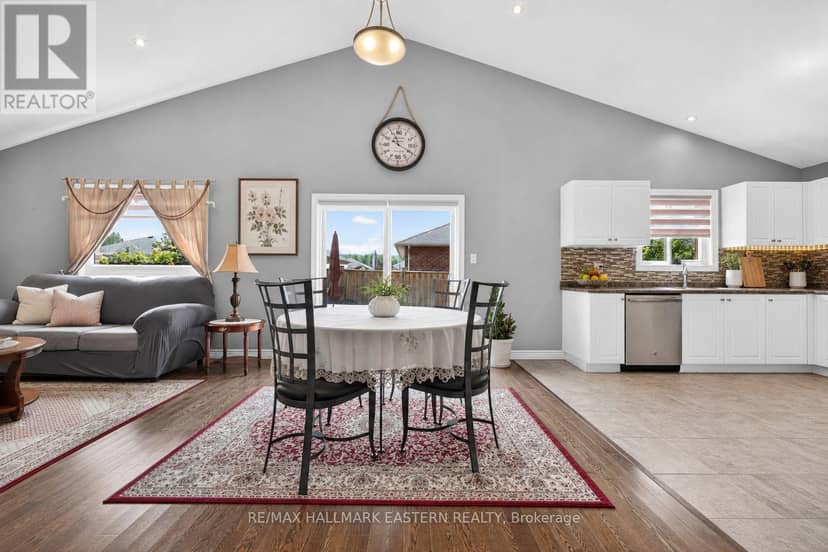 11 Lords Drive, Trent Hills, photo 8