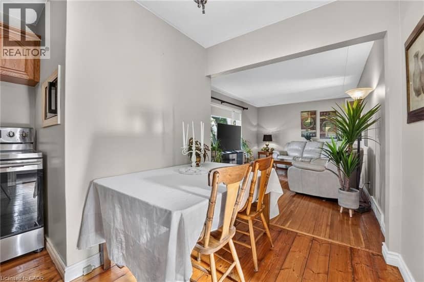 416 BARTLETT Avenue — photo 12 of 40